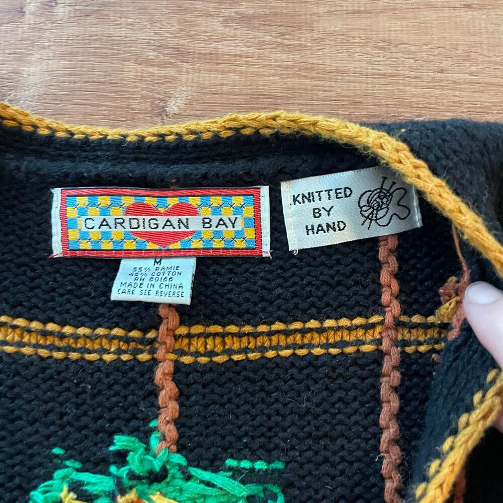 Vintage Cardigan Bay Hand Knit Fall Football Leaves Chunky Button Sweater medium - Picture 2 of 8